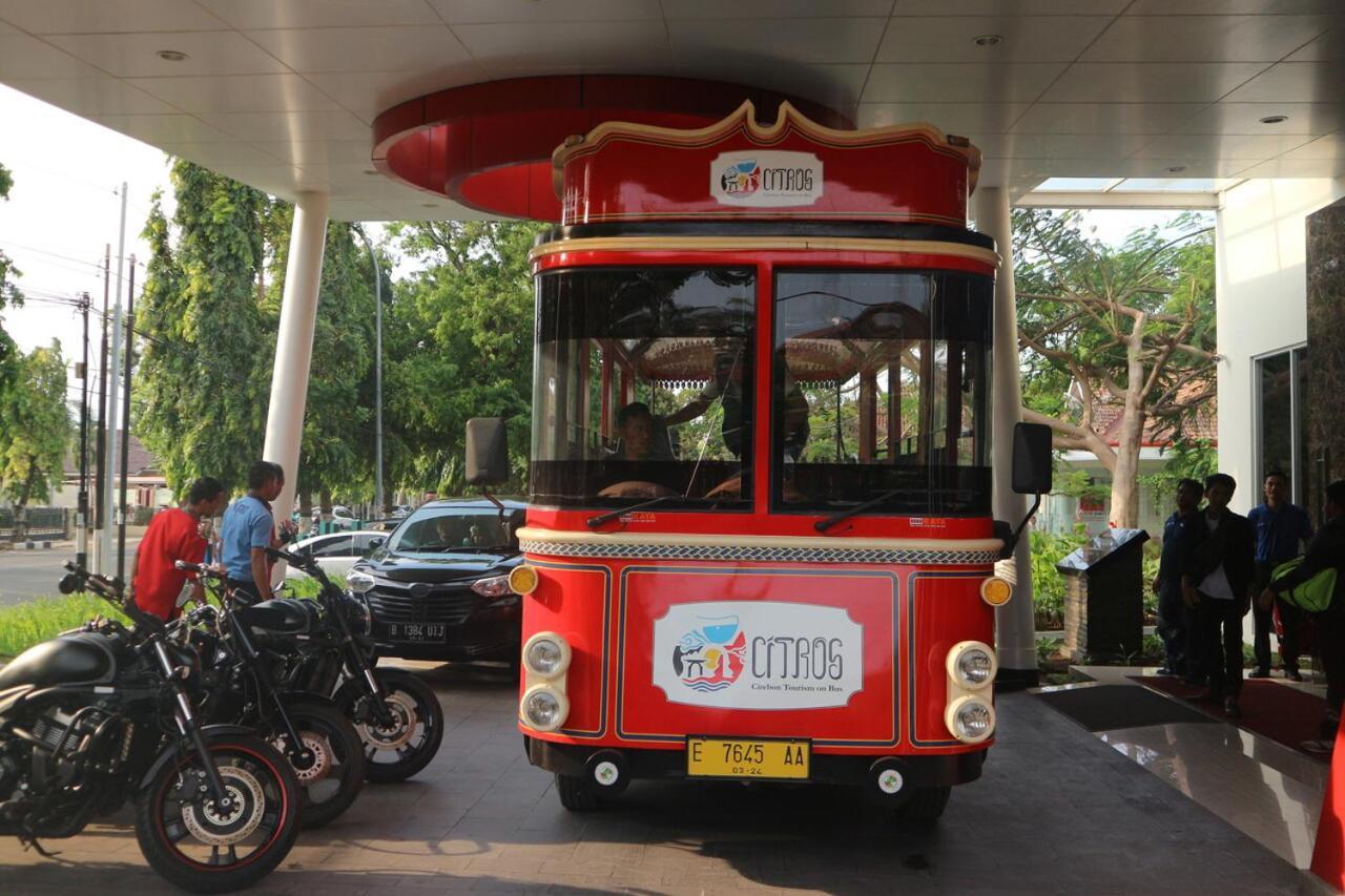 Metland Hotel Cirebon Exterior foto