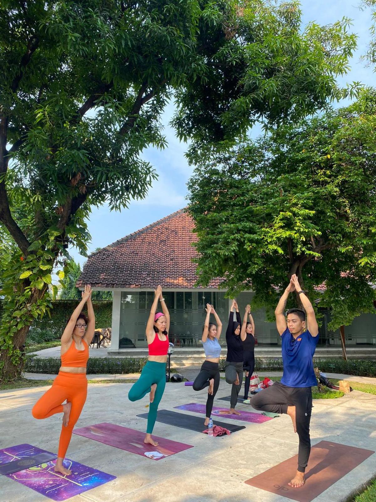Metland Hotel Cirebon Exterior foto